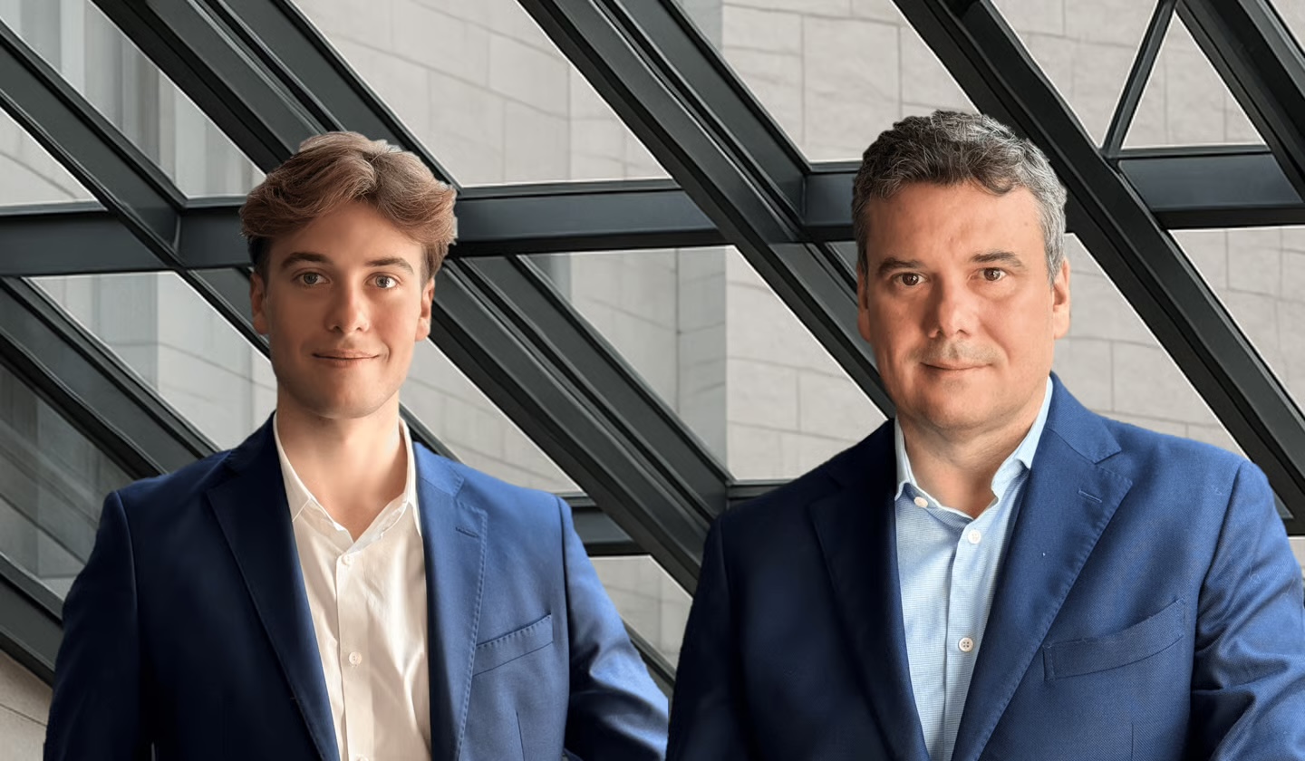 Équipe RCA dans bureau de Montréal